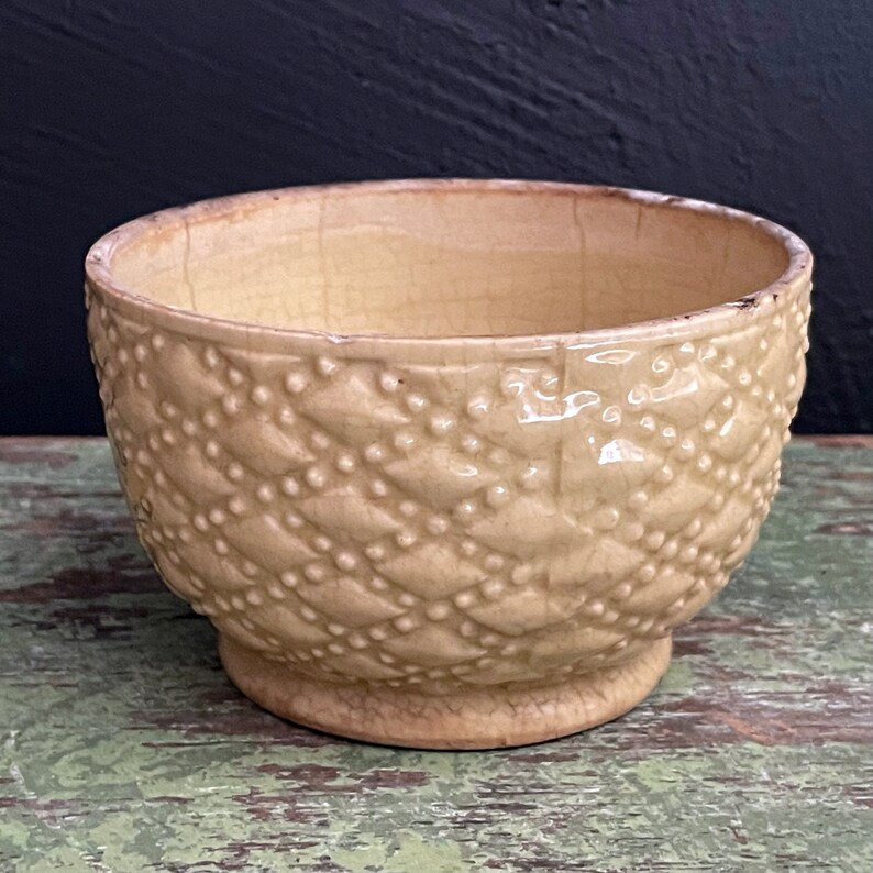 Vintage Bowl Yellow Floral Diamond Shaped Embellishment Textured ...