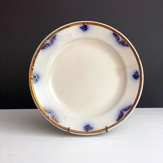 Antique Plate Flow Blue Tulip Pattern Elsmore & Forster Tunstall Ironstone Mid 1800s Copper Luster Details Blue Flow Rim Dinner Plate Crazed