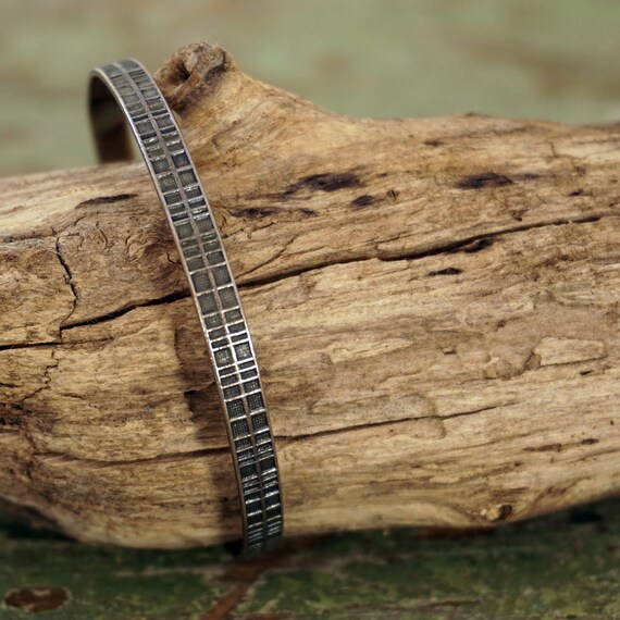 Vintage Silver Bangle Grid Pattern Textured Silve… - image 4