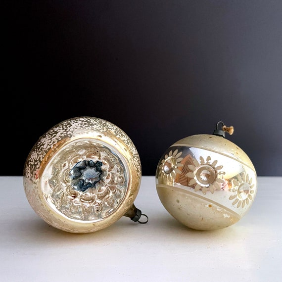 Vintage Ornaments Silver Balls Mercury Glass Blue Indent Bulb Painted Snow Ball Daisies Tiny Indents Matte Silver Polish Glass Ornament Old