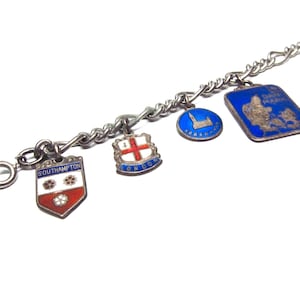 Vintage Travel Bracelet Europe Charms Southampton UK Denmark Cote d&#39;Azur Monaco Princess Grace Kelly Collectible High Rise Building Charm