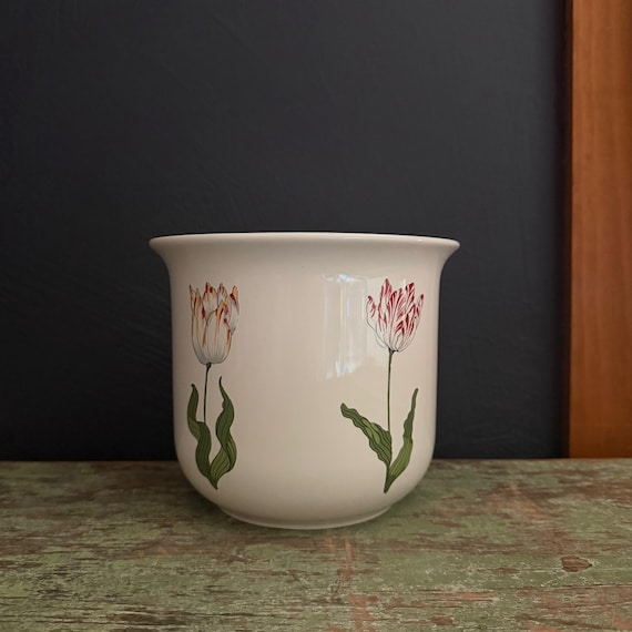 Vintage Tiffany & Co. Tulips Cachepot Medium 6 Inch Ceramic Planter Concealer