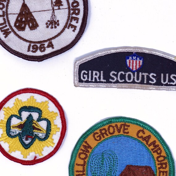 VINTAGE GIRL SCOUT BADGE SILVER GREEN COOK FREE SHIPPING
