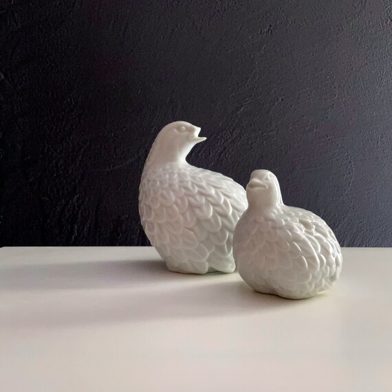 Vintage Partridge Figurines White Ceramic Bird Pair Mother and Baby Quail Small and Large Monochromatic Decor Damaged Beak