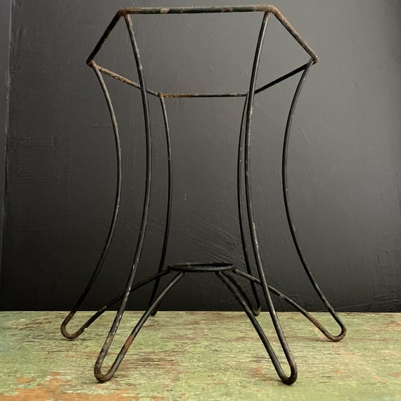 Vtg Table Base Russell Woodard MCM Black Metal Side Table Small Outdoor Poolside Table Stand Lounge Chair Mid Century Hairpin Look HAS WEAR