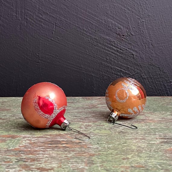 Vintage Ornaments Orange and Coral Red Glass Balls Christmas Feather Tree Trim Mercury Glass Mica Glittered 6" Balls Made In Poland