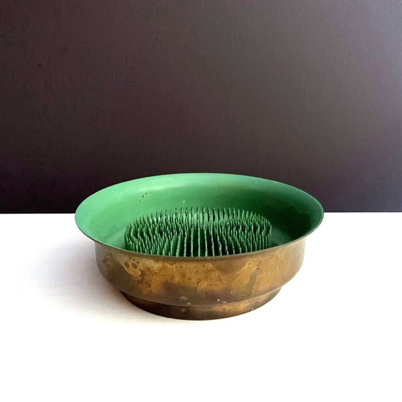 Vintage Flower Pin Frog with Brass Bowl Green Dazey Mfg Co No 73 Needlesharp 2 Piece Flower Frog Insert in Tray Floral Arrangement Base Gold