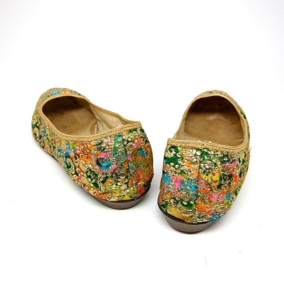 Vintage Gold Shoes 1950s Flats Colorful Brocade S… - image 4