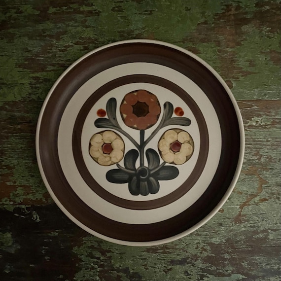 Vintage Plate in the Denby Mayflower Pattern Brown Orange Beige Stoneware 10" Dish by Denby Langley England 1960s Dinnerware