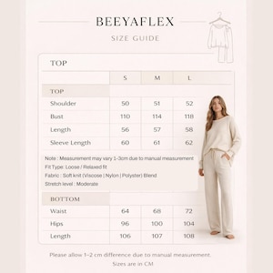 Puede incluir: Gu&iacute;a de tallas para un conjunto de top y pantal&oacute;n de punto beige. La gu&iacute;a incluye medidas en cent&iacute;metros para hombro, busto, largo y largo de manga para las tallas S, M y L. La tela es una mezcla de punto suave.