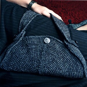 Little Bit Retro Purse - Vintage Crochet Pattern, Clamshell Button Bag (Digital Download)