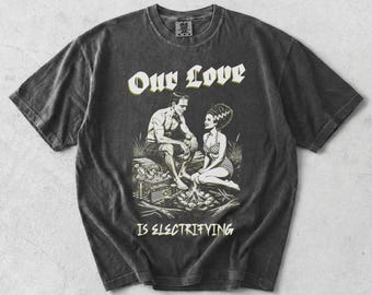 Komfort Farben 1717 Gothic 1950er Jahre Strand Liebe Elektrisierende Frankenstein & Braut Picknick T-shirt | Vintage Boho