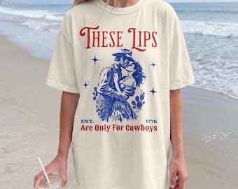 T-shirt Retro Cowboy Kiss / Maglietta grafica Vintage Western Romance
