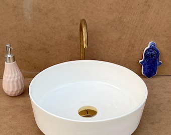 Lavabo marocain en céramique fait main . vasque de salle de bain blanc rustique