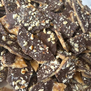 Toffee - Bluegrass Butter Brittle – Small-Batch Artisan Toffee Candy with Nuts, Gourmet Snack (Kentucky Handmade) Toffee's Sexier Sibling