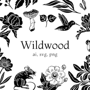 Può includere: Illustrazione in bianco e nero con elementi floreali e faunistici. Il design include fiori, foglie, funghi, un colibrì e un topo. La parola "Wildwood" è visualizzata al centro, con "ai, svg, png" sotto.