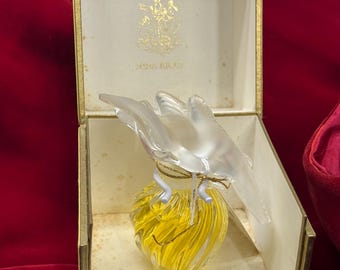Nina Ricci perfume vintage flacon Lalique