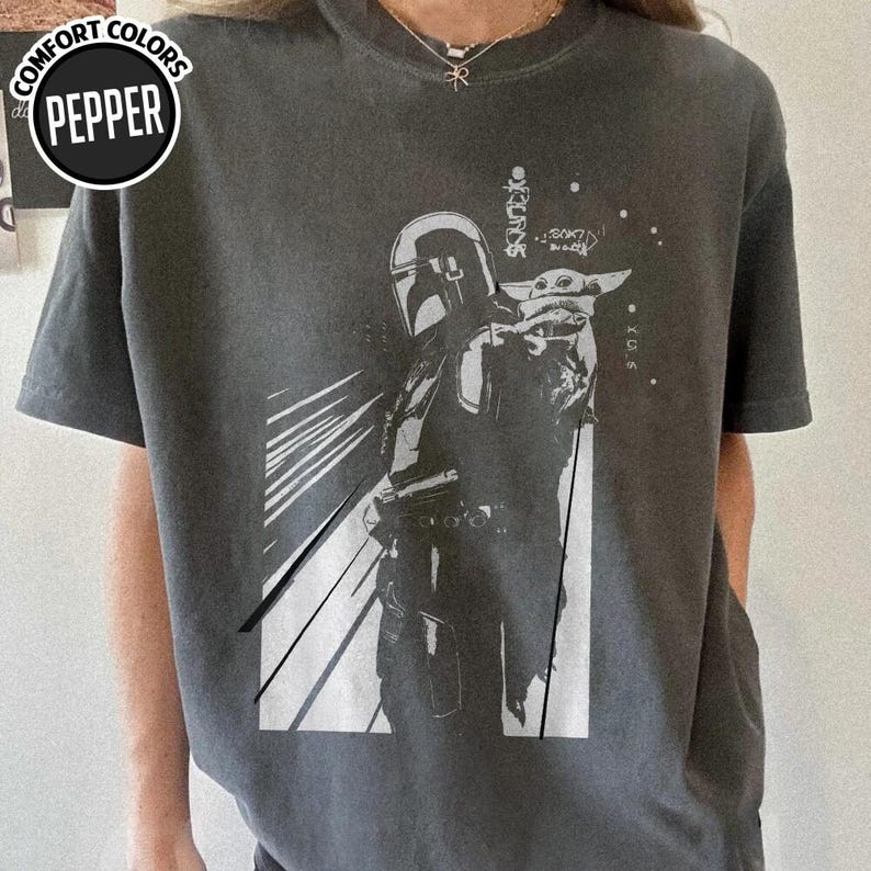 Mandalorian and Grogu A Clan Of Two Monochrome Shirt, Vintage StarWars Tee, StarWars Merch, Disneyland Family Matching, Gift For Dad Bild 3