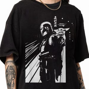 Mandalorian and Grogu A Clan Of Two Monochrome Shirt, Vintage StarWars Tee, StarWars Merch, Disneyland Family Matching, Gift For Dad Bild 1
