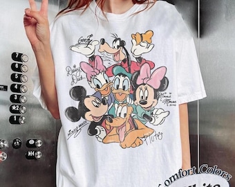 Retro Comfort Colors Friends Signatures Shirt, Family Vacation Matching Tee, Theme Park Trip Outfit 2026
