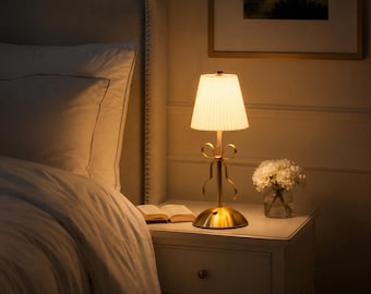 Lámpara de mesa vintage con forma de lazo, lámpara recargable inalámbrica, decoración coqueta para dormitorio, lámpara de mesita de noche dorada, luz de acento de estilo francés