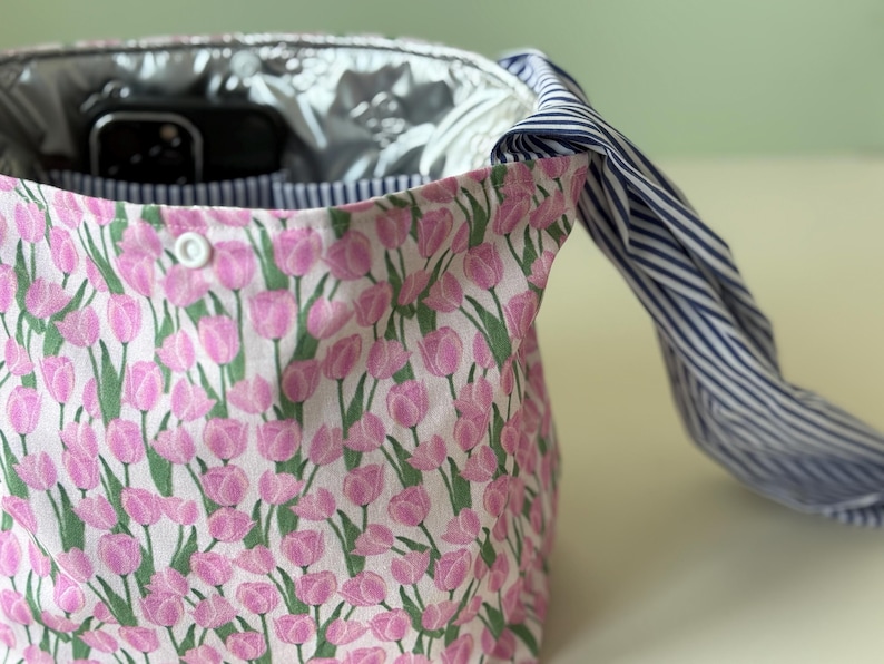 Tulip Paded Cotton Lunch Bag, Reusable Picnic, Insulated Bento Bag image 9
