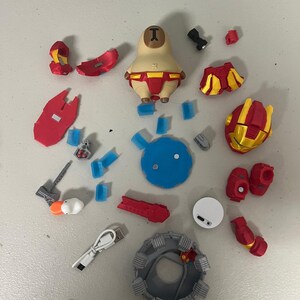 Iron Man Capybara 3D Printed Figure with LED Base - Funny Desk Decor 画像 5
