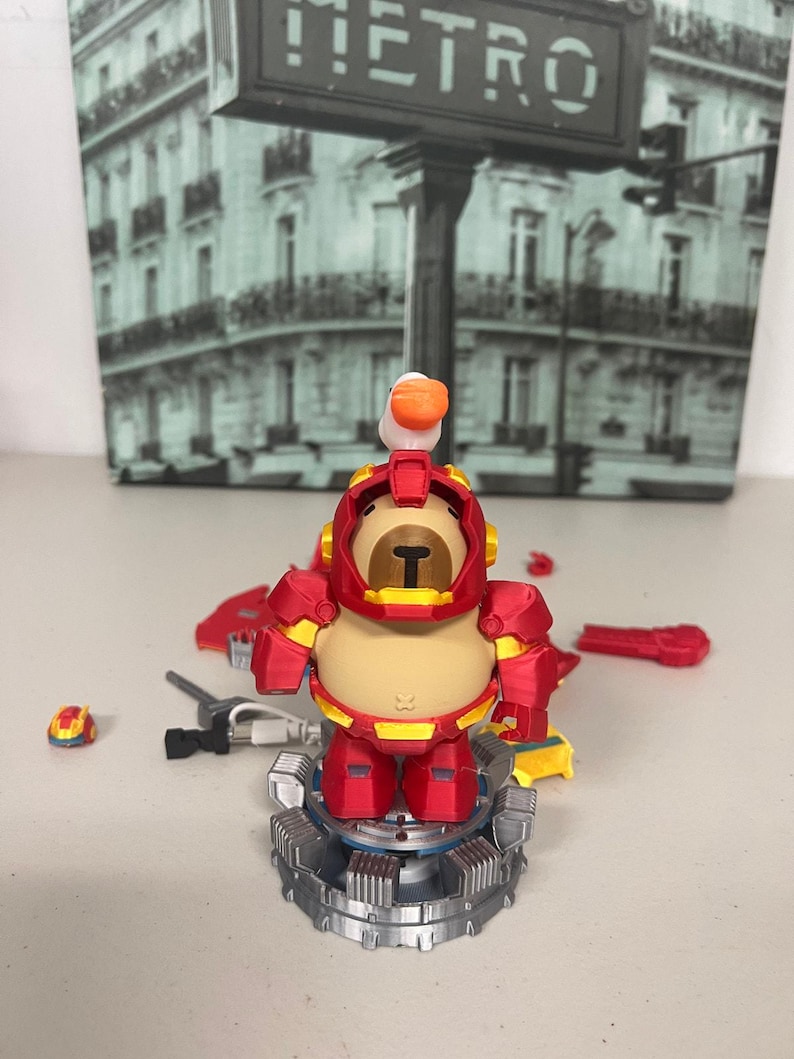 Iron Man Capybara 3D Printed Figure with LED Base - Funny Desk Decor 画像 2