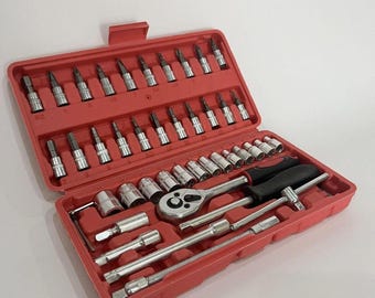 Juego de herramientas mecánicas de 46 piezas con llave de carraca y vasos, con estuche de almacenamiento.