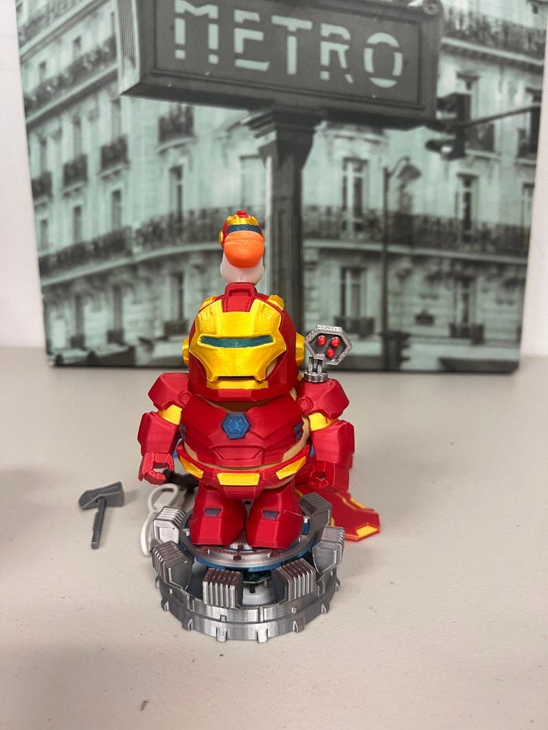 Iron Man Capybara 3D Printed Figure with LED Base - Funny Desk Decor 画像 6