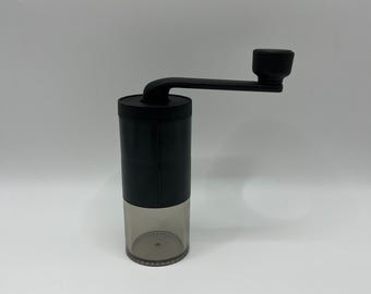 Molinillo de café manual con manivela, ideal para viajes, fabricado en acero inoxidable. Un regalo estupendo.