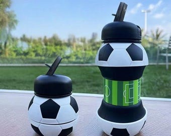 Botella de agua plegable para fútbol, recipiente de silicona sin BPA para bebidas deportivas.