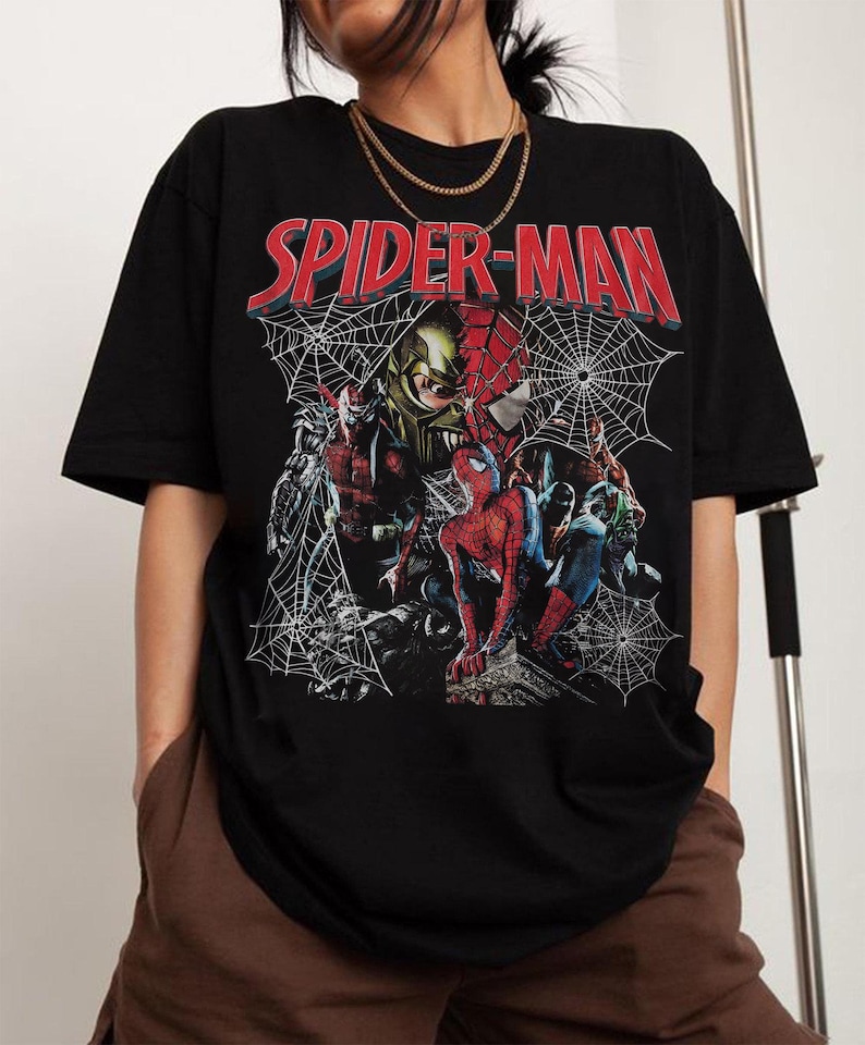 Camiseta Vintage Amazing Spider-Man Comfort Colors, Camiseta Retrô com Capa de Quadrinhos da Marvel, Presente para Fãs do MCU, Camiseta Rosa com Estampa do Homem-Aranha, Camiseta Marvel Trip imagem 2