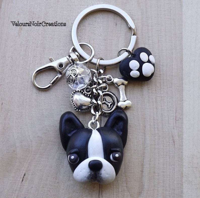 BONSNY Boston Terrier Schlüsselanhänger – Emaille-Legierung Mit Strass, Ca. 45mm, Charmantes Hundezubehör-Geschenk