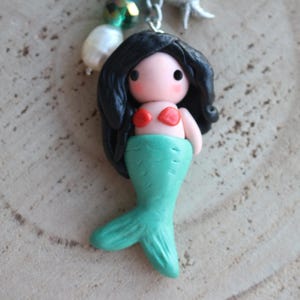 Handmade Mermaid Keychain in Polymer Clay – Fantasy Miniature with Natural Stones – Myth and Sea Inspired