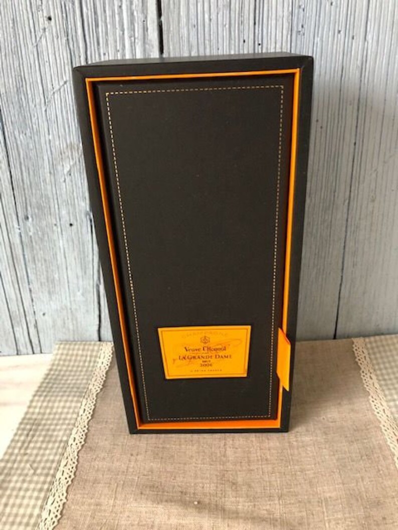 Veuve Clicquot Ponsardin, box for Bottle of Champagne Orange and Black 2006, Unique, Rare. image 2