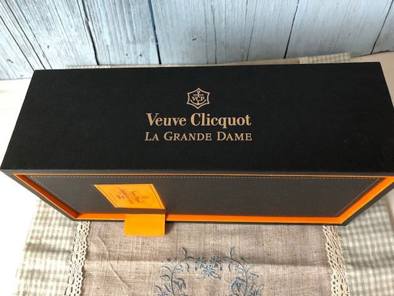 Veuve Clicquot Ponsardin, box for Bottle of Champagne Orange and Black 2006, Unique, Rare. image 1