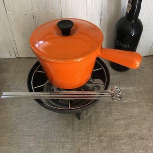 Le Creuset Pan Stand - Etsy UK