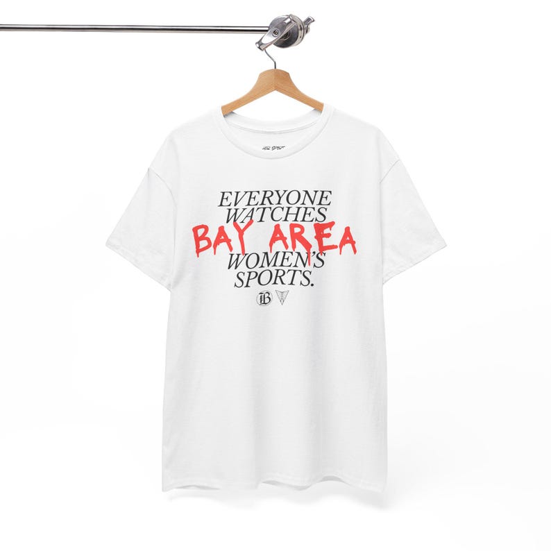 Maglietta unisex Bay FC e Golden State Valkyries (Papavero) - Tutti guardano gli sport femminili della Bay Area immagine 1