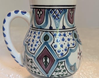 Taza de cerámica tunecina pintada a mano: Taza de café geométrica azul y morada Le Souk