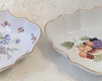 Juego de 2 cuencos de porcelana vintage pintados a mano / Betsy Losee Butterfly Farm Franklin TN / Cuencos florales y frutales con borde dorado festoneado / C