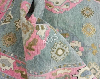Pink turquoise  Oushak Hand-Knotted Wool Rug: Antique Turkish Style
