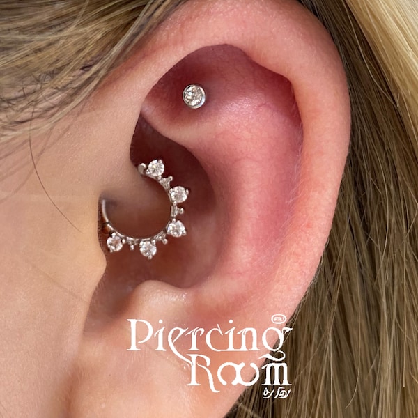 Five CZ diamond CLICKER hoop Daith earring / Cartilage Piercing / Septum ring / Nose ring/Helix Piercing