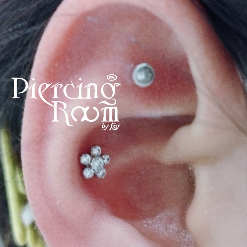 Gold plated Flower Gems Screw flat back Tragus, Dainty earring,Cartilage earring,Tragus piercing,Helix piercing image 9