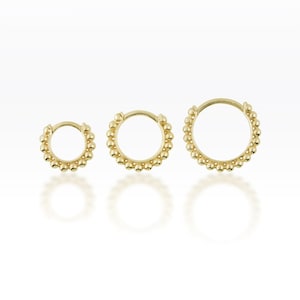 Round Dot Clicker Daith Earring, Septum Ring, Clicker Ring, Helix Earring, cartilage, Lobe (1pc)