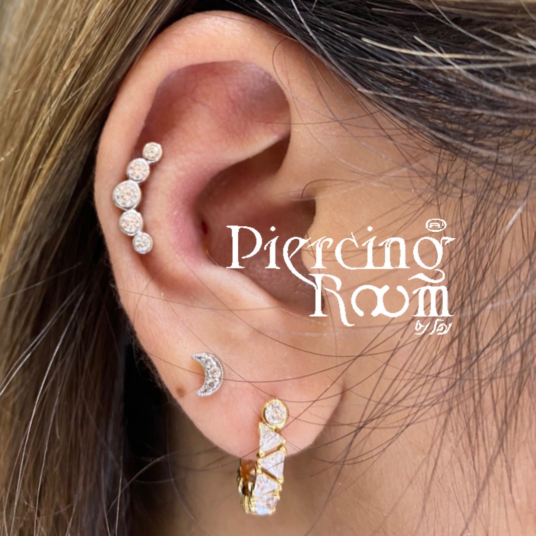 14k Curved Diamond Cluster Helix Piercing