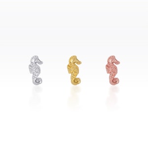 Mini Seahorse Screw Flat Back /  Tragus Earring / Seahorse Cartilage earring / Seahorse Tragus Earring / Seahorse helix piercing (1pc)