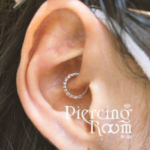 Spiral Clicker Daith Earring, Septum Ring, Clicker Ring, Helix Earring, cartilage Hoop, Lobe earring (1pc)