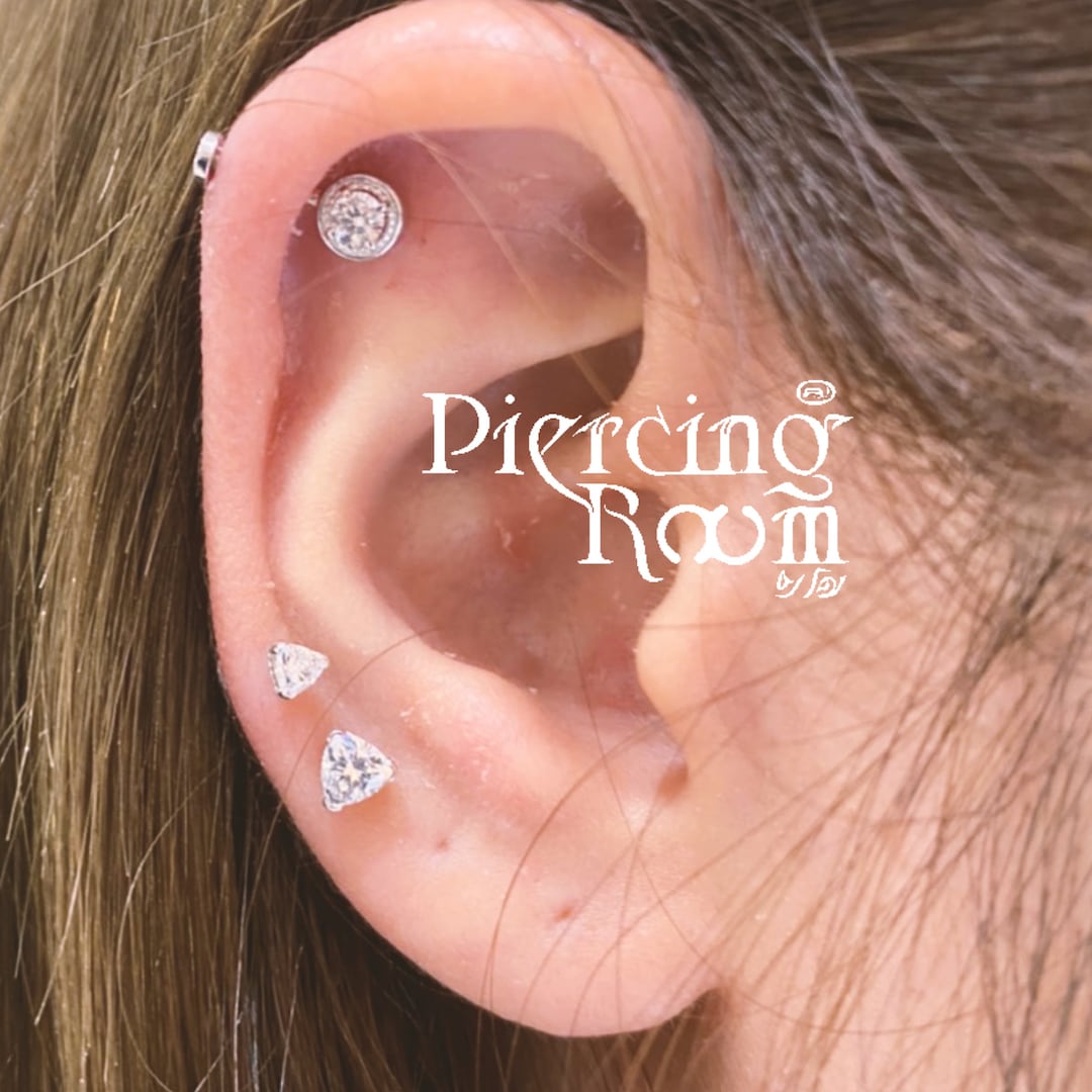 Single Gems CZ Diamond Screw Flat Back VERTICAL HELIX/ Cartilage