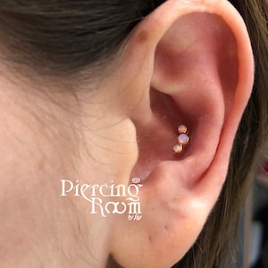 Three stone curved sterling silver SCREW flat back tragus/cartilage/conch/helix piercing (1pc)